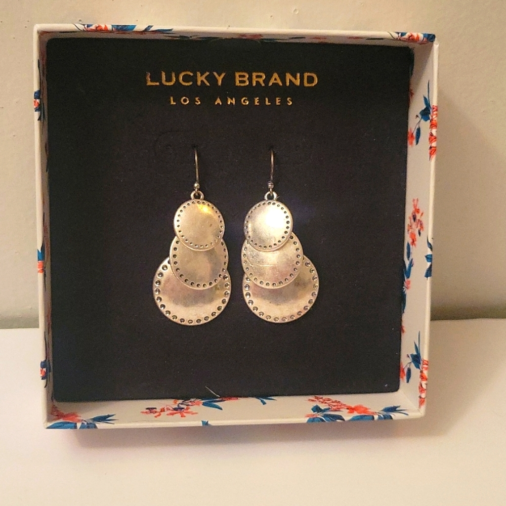 🔷️ Statement Earrings🔷️